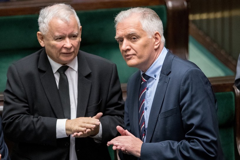 Prezes PiS Jarosław Kaczyński i wicepremier Jarosław Gowin /Andrzej Iwańczuk /Reporter