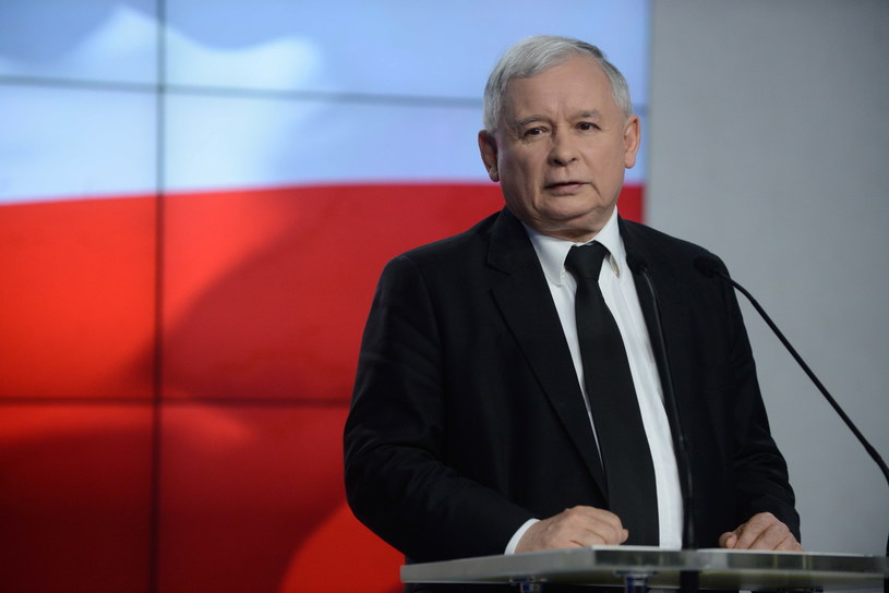Prezes PiS Jarosław Kaczyński ma powody do radości /Radek Pietruszka /PAP
