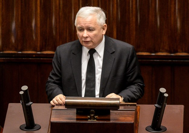 Prezes PiS Jarosław Kaczyński na sejmowej mównicy /Jakub Kamiński   /PAP