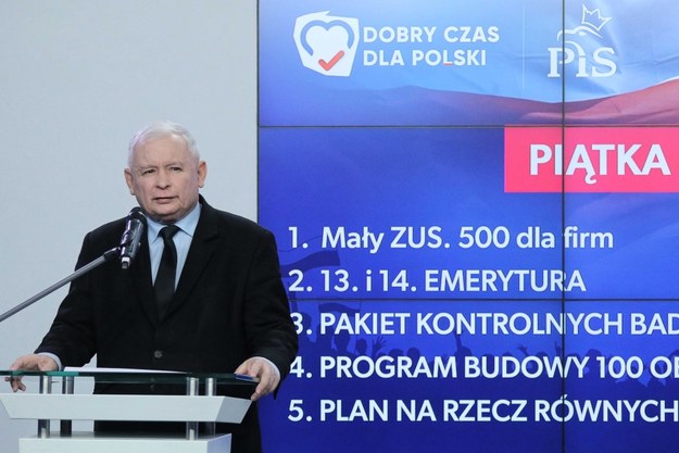 Prezes PiS Jarosław Kaczyński podczas konferencji prasowej w siedzibie partii na ulicy Nowogrodzkiej /Paweł Supernak /PAP