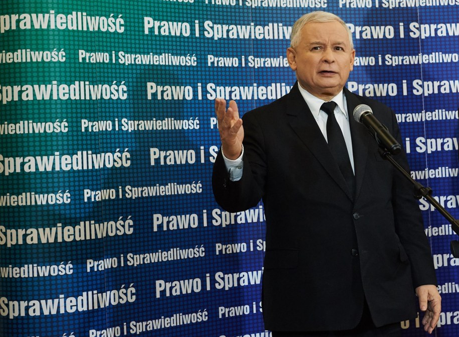 Prezes PiS Jarosław Kaczyński podczas konferencji Prawa i Sprawiedliwości /Adam Warżawa /PAP