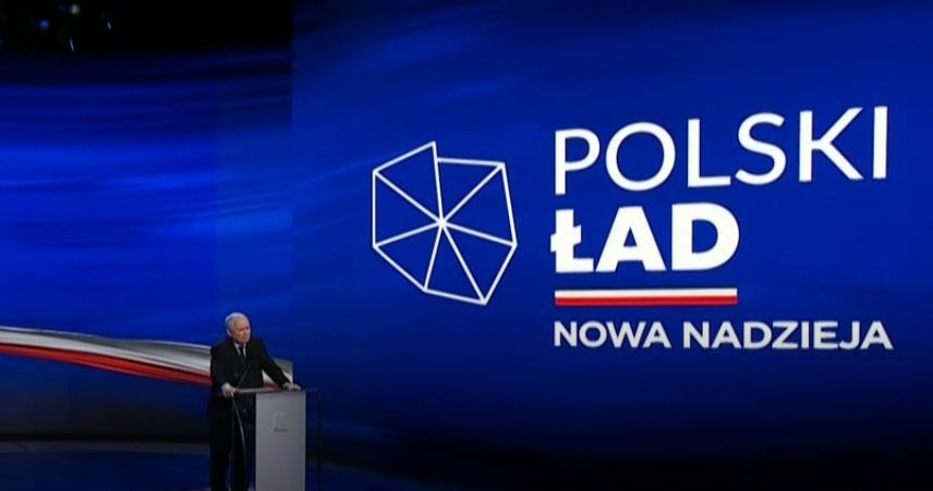 Prezes PIS Jarosław Kaczyński podczas prezentacji programu "Polski Ład" /