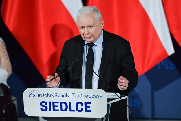Prezes PiS Jarosław Kaczyński podczas spotkania z mieszkańcami Siedlec /Przemysław Piątkowski /PAP