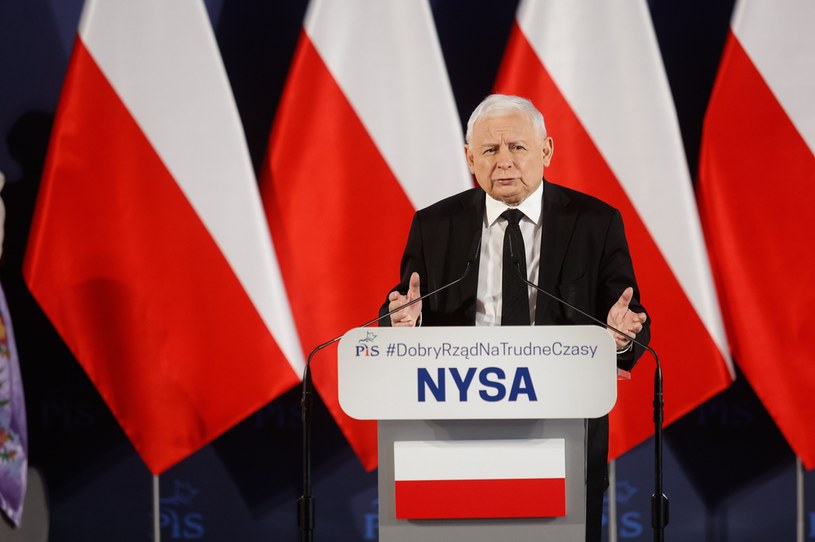 Prezes PiS Jarosław Kaczyński podczas spotkania z mieszkańcami Nysy /PAP