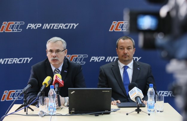 Prezes PKP Intercity SA Janusz Malinowski i członek zarządu ds. handlowych Marcin Celejewski /Leszek Szymański /PAP