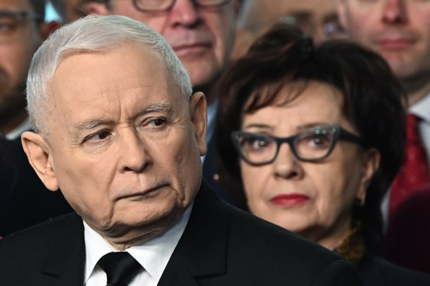 Prezes Prawa i Sprawiedliwości Jarosław Kaczyński podczas konferencji prasowej w siedzibie PiS przy ul. Nowogrodzkiej w Warszawie, 19.11.2024 r. Dzień wcześniej Państwowa Komisja Wyborcza odrzuciła sprawozdanie finansowe PiS za 2023 rok. /Radek Pietruszka /PAP