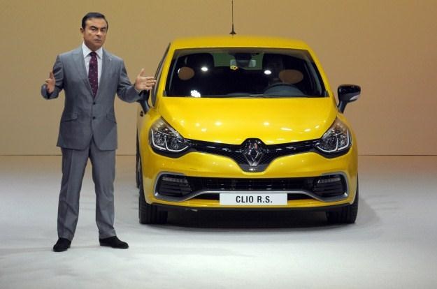 Prezes Renault prezentuje nowe clio RS /AFP