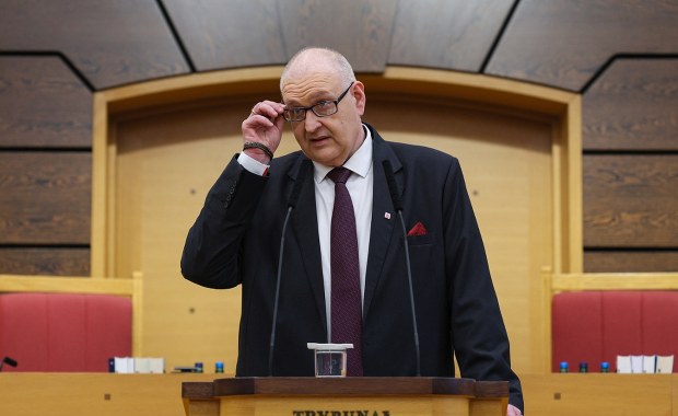 Prezes TK odpowiada blokowanym sędziom, ci mu odpisują 