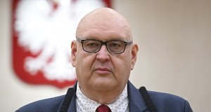 Prezes Trybunału Konstytucyjnego kontra jego nowi sędziowie