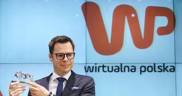 Prezes Wirtualnej Polski Holding Jacek Świderski podczas debiutu  firmy na GPW /PAP