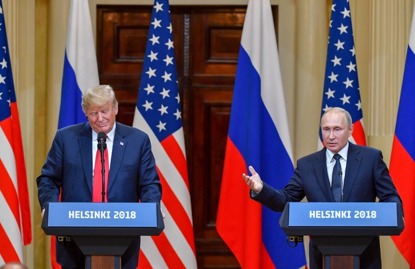 Prezydenci Donald Trump i Władimir Putin /Yuri Kadobnov /AFP