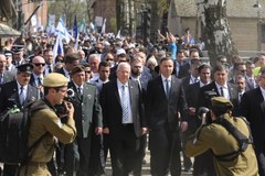 Prezydenci Polski i Izraela na czele Marszu Żywych 