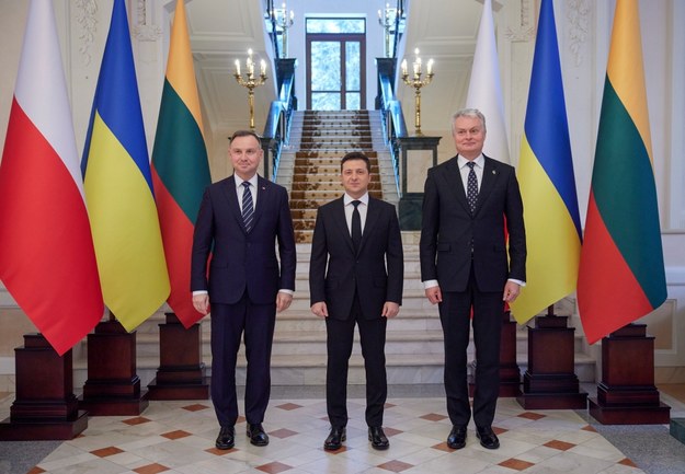 Prezydenci Polski, Litwy i Ukrainy spotkali się w miejscowości Huta /UKRAINIAN PRESIDENTIAL PRESS SERVICE HANDOUT HANDOUT /PAP/EPA