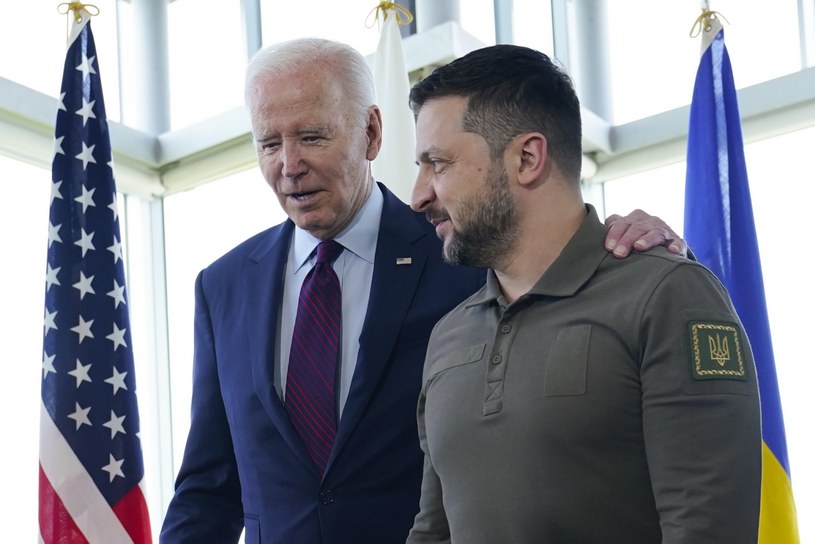 Prezydenci USA i Ukrainy Joe Biden i Wołodymyr Zełenski w trakcie szczytu państw G7 /SUSAN WALSH / POOL /AFP