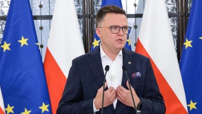 Prezydenckie projekty odesłane do poprawy. Hołownia zdecydował