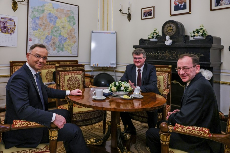 Prezydent Andrzej Duda, były szef MSWiA Mariusz Kamiński i jego zastępca Maciej Wąsik podczas spotkania w Pałacu Prezydenckim /Marek Borawski/KPRP /PAP