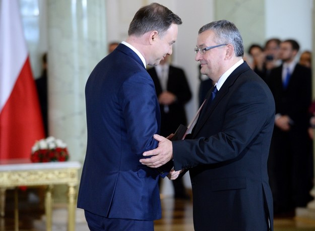 Prezydent Andrzej Duda i Andrzej Adamczyk /Jacek Turczyk /PAP
