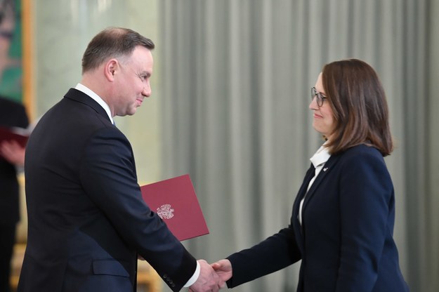 Prezydent Andrzej Duda i nowo powołana minister finansów Magdalena Rzeczkowska /PAP/Radek Pietruszka    /PAP