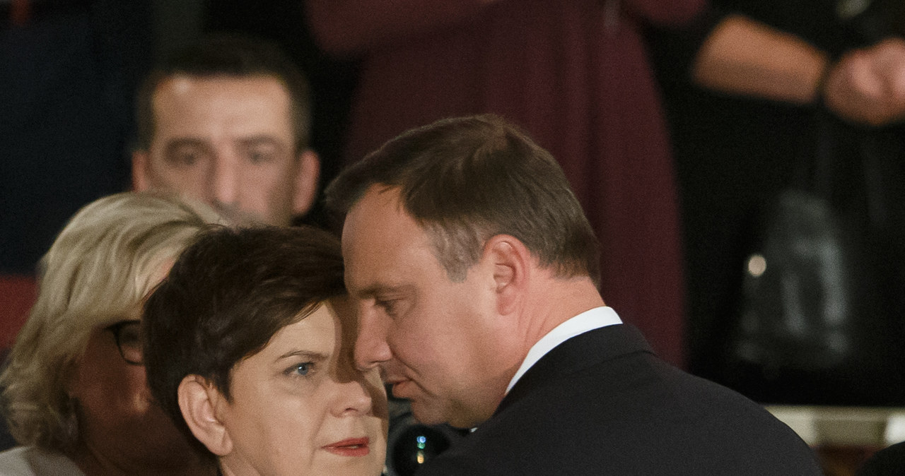 Prezydent Andrzej Duda i premier Beata Szydło /Krystian Maj /Agencja FORUM