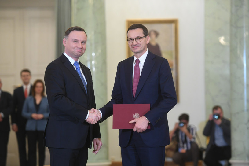 Prezydent Andrzej Duda i premier Mateusz Morawiecki na zdjęciu archiwalnym /Jacek Domiński /Reporter