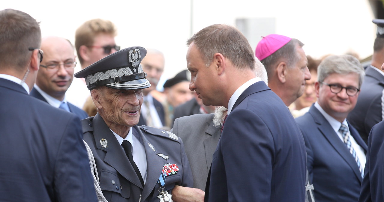 Prezydent Andrzej Duda i prezes Zarządu Głównego Związku Powstańców Warszawskich Zbigniew Ścibor-Rylski /Rafał Guz /PAP