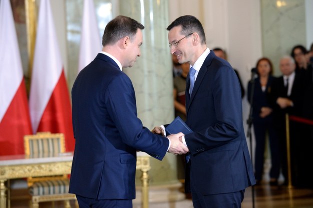 Prezydent Andrzej Duda i wicepremier Mateusz Morawiecki /Jacek Turczyk /PAP