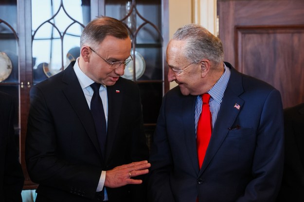 Prezydent Andrzej Duda (L) i lider większości w Senacie USA Charles Schumer (P) na spotkaniu w Waszyngtonie / 	Leszek Szymański    /PAP