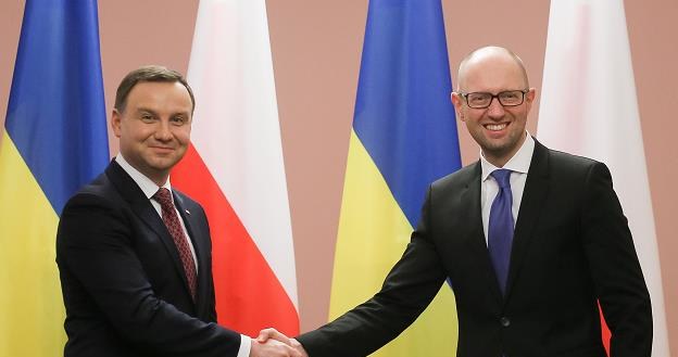 Prezydent Andrzej Duda (L) i premier Ukrainy Arsenij Jaceniuk (P) /PAP