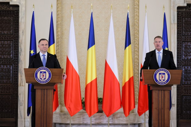 Prezydent Andrzej Duda (L) oraz prezydent Rumunii Klaus Iohannis / 	Leszek Szymański    /PAP