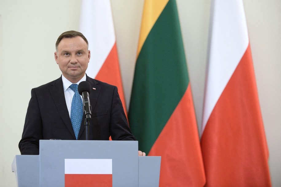 Prezydent Andrzej Duda podczas konferencji po spotkaniu z prezydentem Litwy /Marcin Obara /PAP