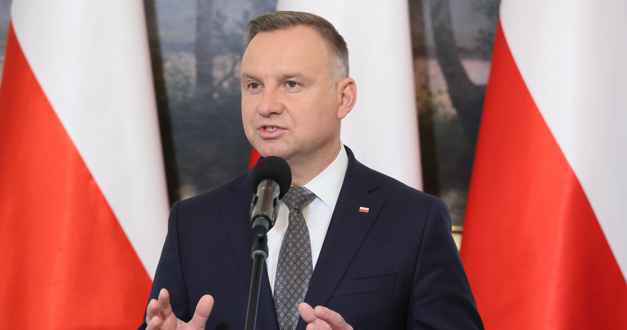 Prezydent Andrzej Duda podpisał ustawę o "czternastej" emeryturze /Wojciech Olkuśnik /East News