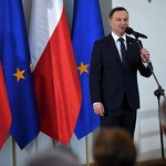 Prezydent Andrzej Duda podpisał ustawę obniżającą wiek emerytalny