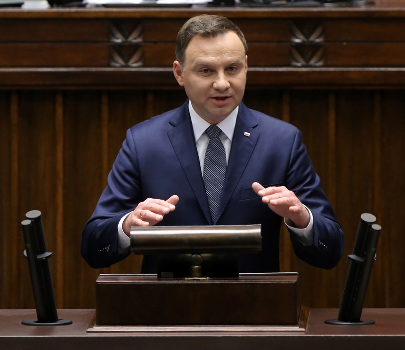 Prezydent Andrzej Duda przemawia podczas pierwszego posiedzenia Sejmu /Paweł Supernak /PAP
