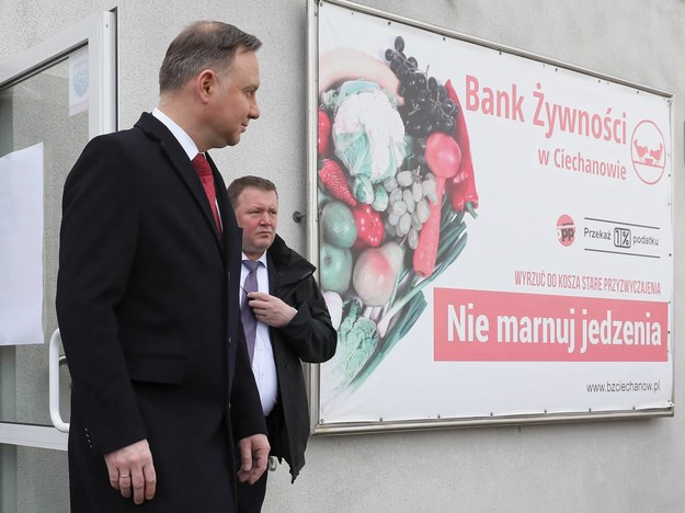 Prezydent Andrzej Duda w Ciechanowie, gdzie odwiedził miejscowy Bank Żywności /Paweł Supernak /PAP