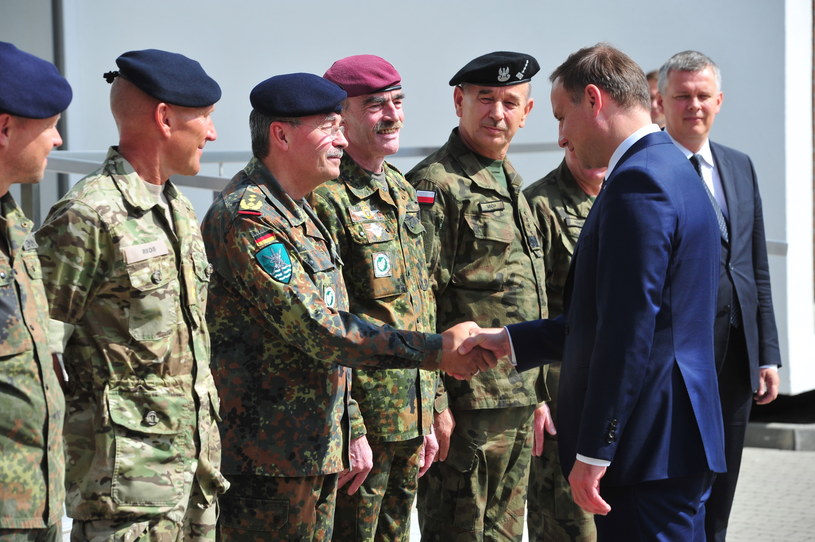 Prezydent Andrzej Duda, wicepremier, minister obrony narodowej Tomasz Siemoniak, szef Sztabu Generalnego WP generał broni Mieczysław Gocułoraz generał Manfred Hofmann /Marcin Bielecki /PAP