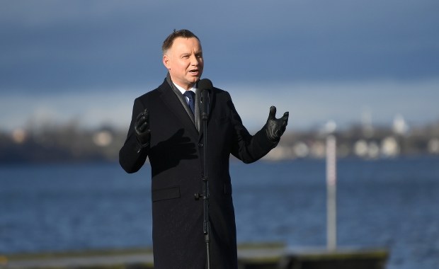 Prezydent Andrzej Duda wygwizdany podczas przemówienia w Pucku