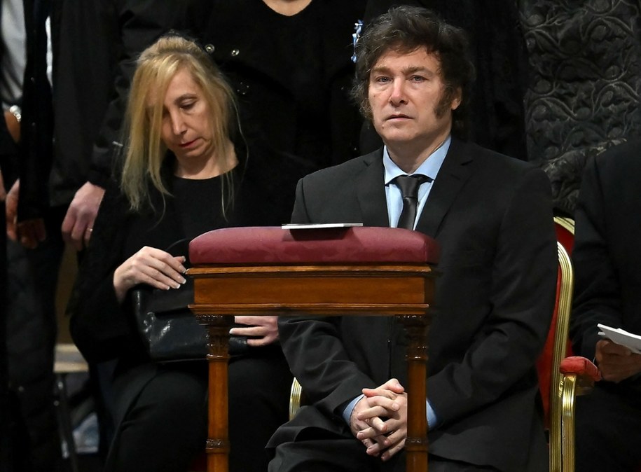 Prezident Argentina Javier Milei a jeho sestra ve Vatikánu. 11.02.2024 /Filippo Monteforte /AFP /East News