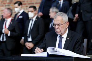Prezydent Austrii w Auschwitz: Zarówno ofiary, jak i sprawcy byli częścią naszego społeczeństwa