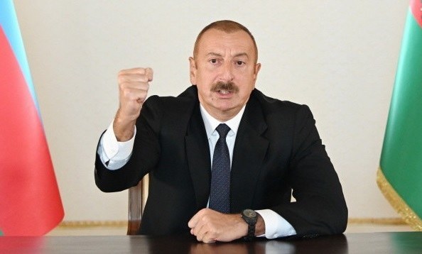 Prezydent Azerbejdżanu Ilham Alijew /AZERBAIJAN DEFENCE MINISTRY HANDOUT /PAP/EPA