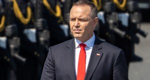 Prezydent bez wsparcia dyplomacji. MSZ odcina się od wizyt na Węgrzech i w USA