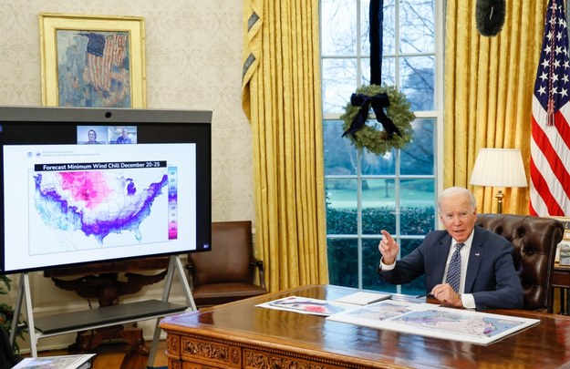 Prezydent Biden przestrzegł Amerykanów przed gwałtownymi śnieżycami /Jemal Countess /PAP/EPA