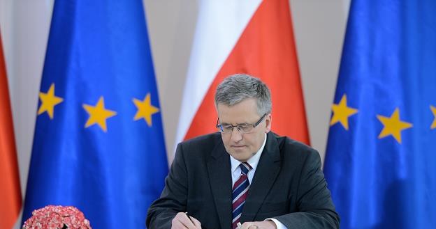 Prezydent Bronisław Komorowski niestety podpisał ustawę o OFE... /PAP