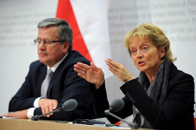 Prezydent Bronisław Komorowski (P) i prezydent Szwajcarii Eveline Widmer-Schlumpf (L) /PAP