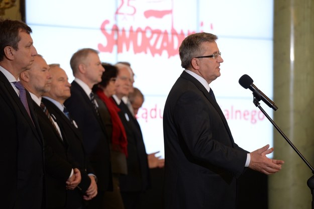 Prezydent Bronisław Komorowski podczas uroczystości zorganizowanej /Jacek Turczyk /PAP