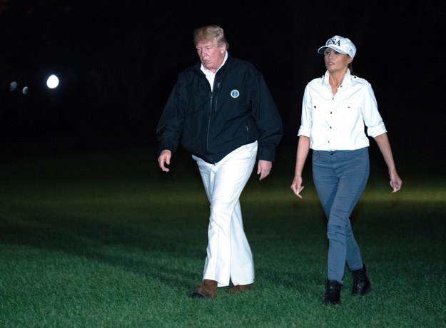 Prezydent Donald Trump z żoną Melanią Trump /CHRIS KLEPONIS / POOL /PAP/EPA