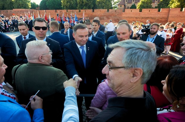 Prezydent Duda i mieszkańcy Malborka /Dominik Kulaszewicz /PAP