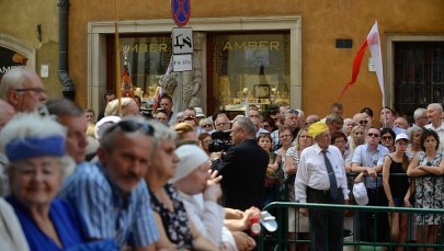 Prezydent Duda w drodze na Zamek Królewski