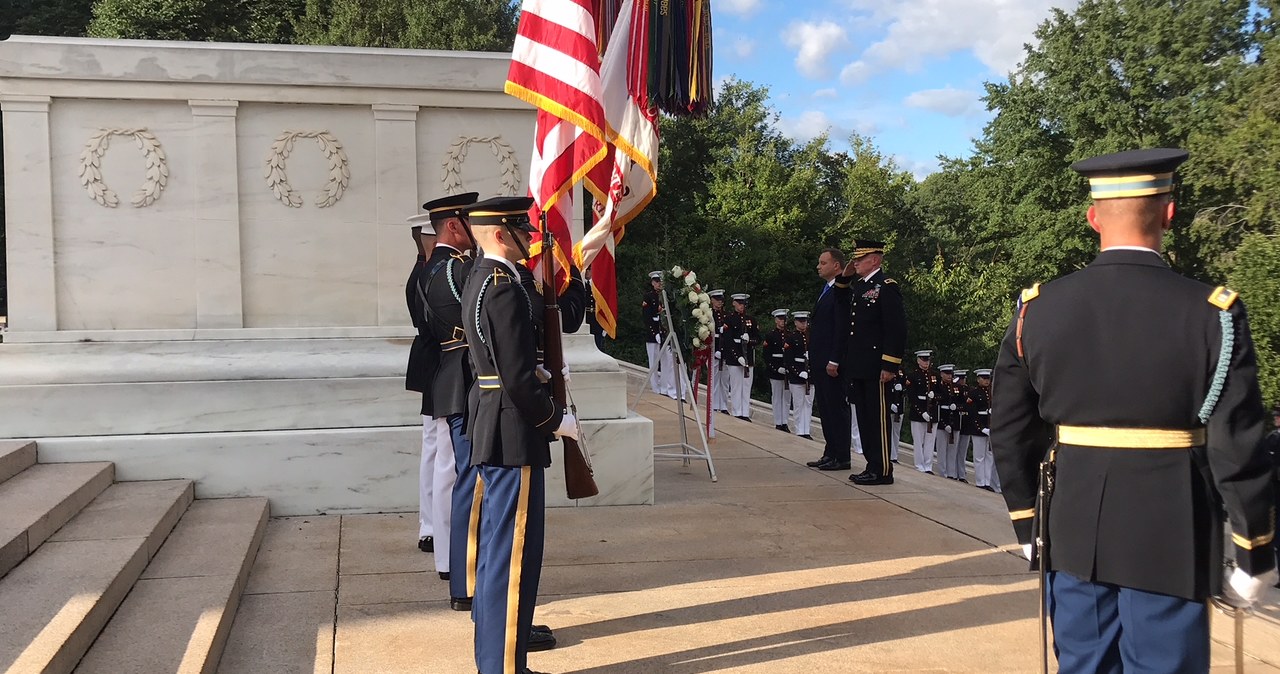 Prezydent Duda złożył wieniec na Grobie Nieznanych Żołnierzy w Arlington