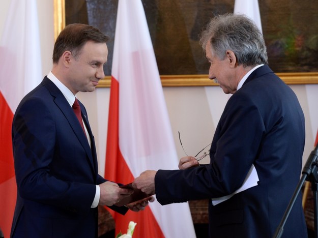 Prezydent elekt Andrzej Duda otrzymał z rąk przewodniczącego Państwowej Komisji Wyborczej akt wyboru na prezydenta RP /Jacek Turczyk /PAP