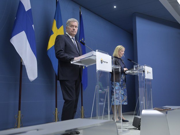 Prezydent Finlandii Sauli Niinisto i premier Szwecji Magdalena Andersson /	ANDERS WIKLUND /PAP/EPA